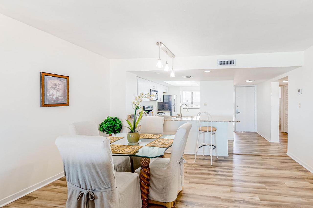 Apartment Edgewater 1101 *