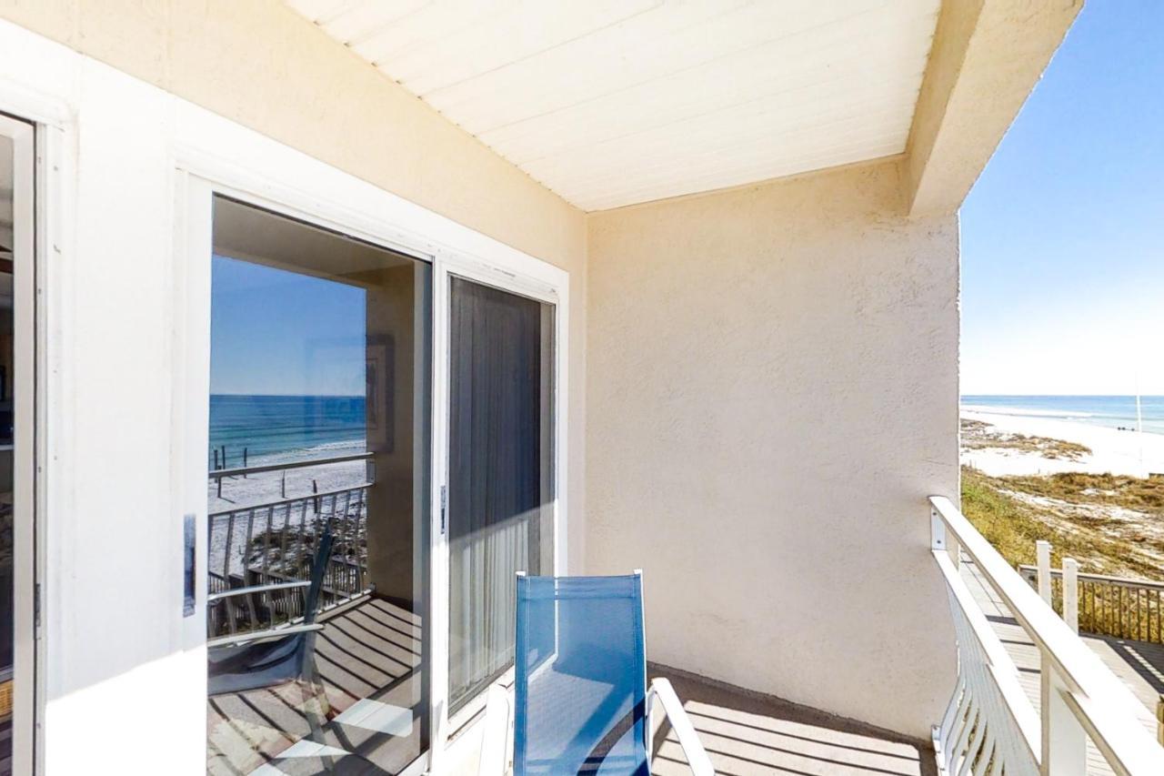 Apartment Crystal Sands 210a
