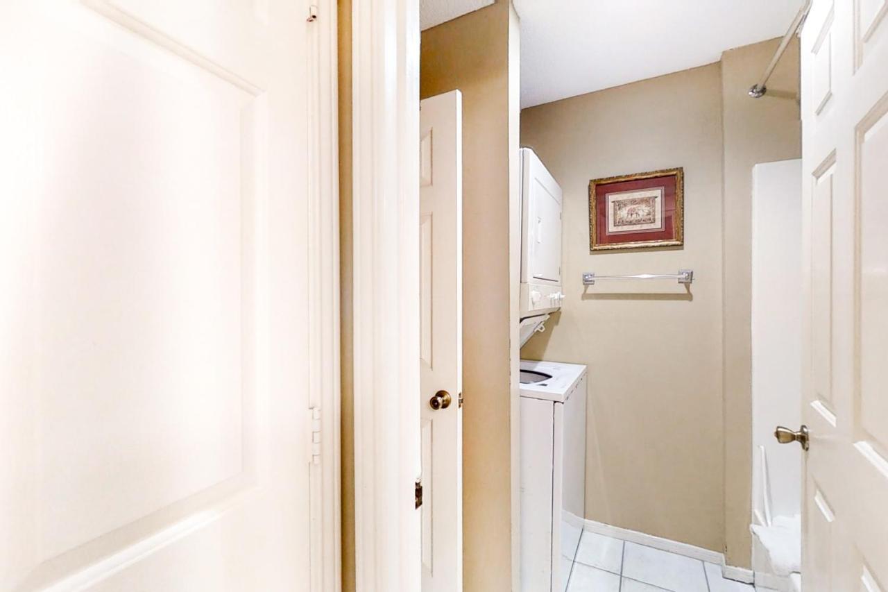 Crystal Sands 210a Apartment *