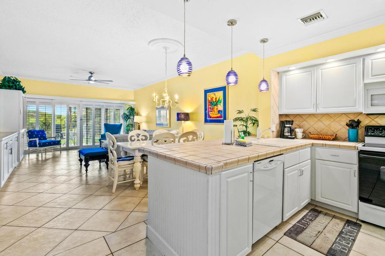 Tops'l Manor 110 Apartment Destin