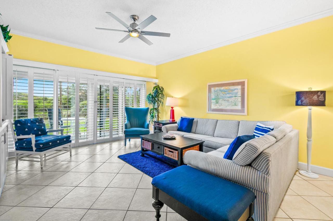 Tops'l Manor 110 *