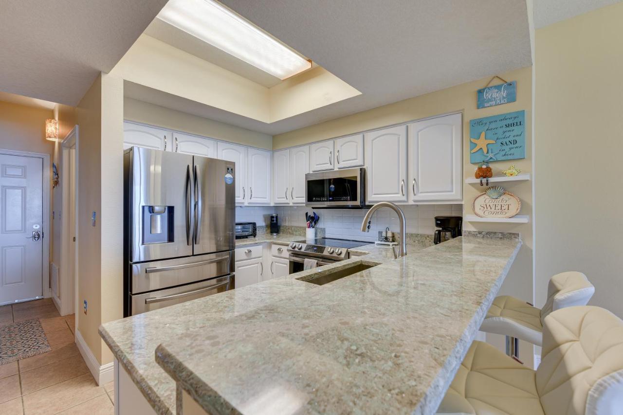Apartment Miramar Getaway With Balcony And Ocean View!