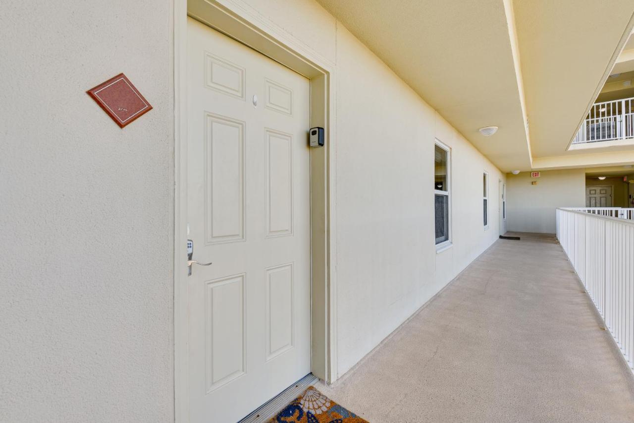 Miramar Getaway With Balcony And Ocean View! Destin