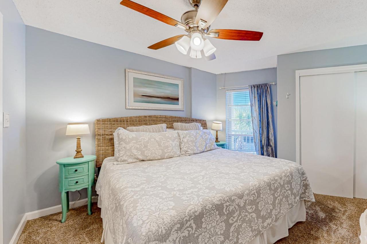 Silver Dunes A202 Apartment