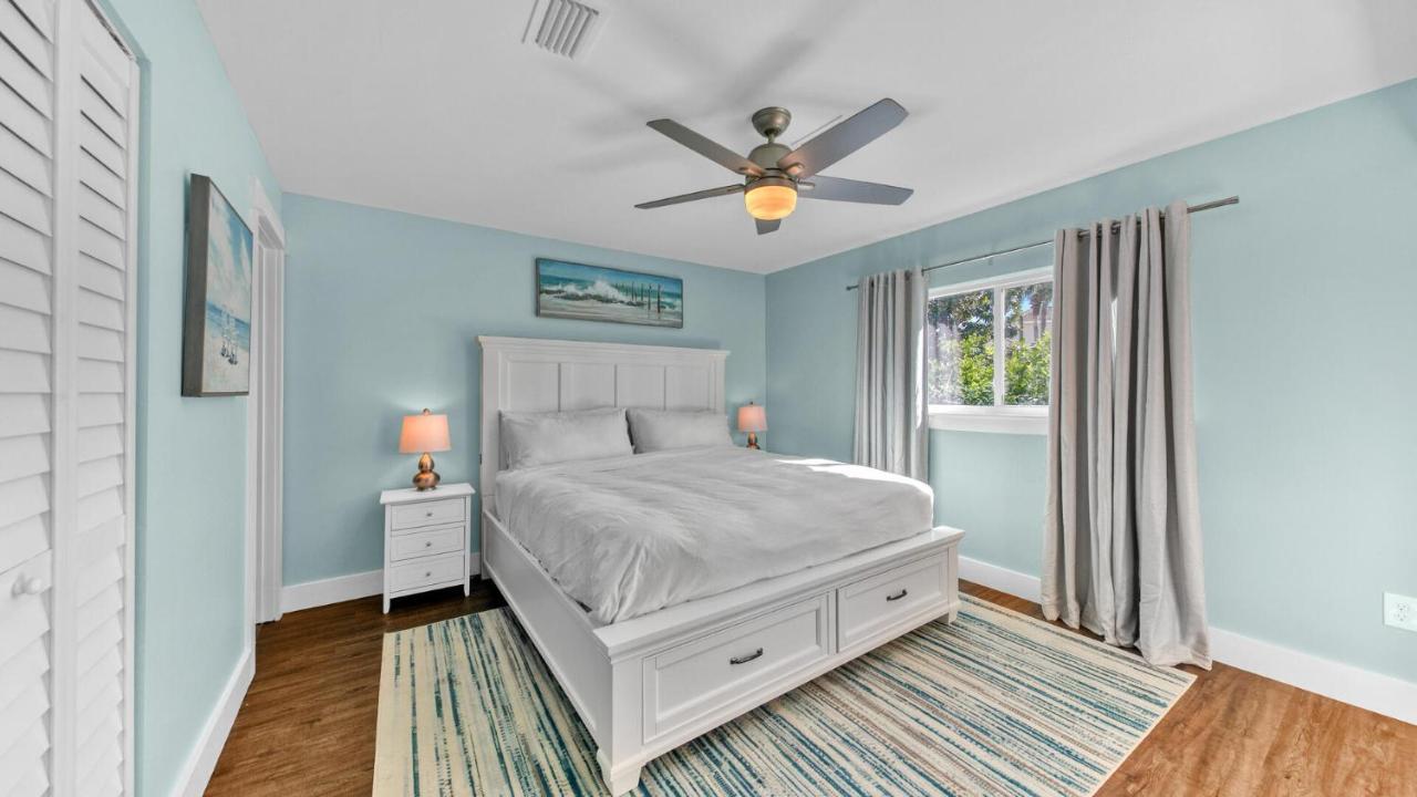 Holiday home Private Entrance! Pet Friendly! Clm 7a!