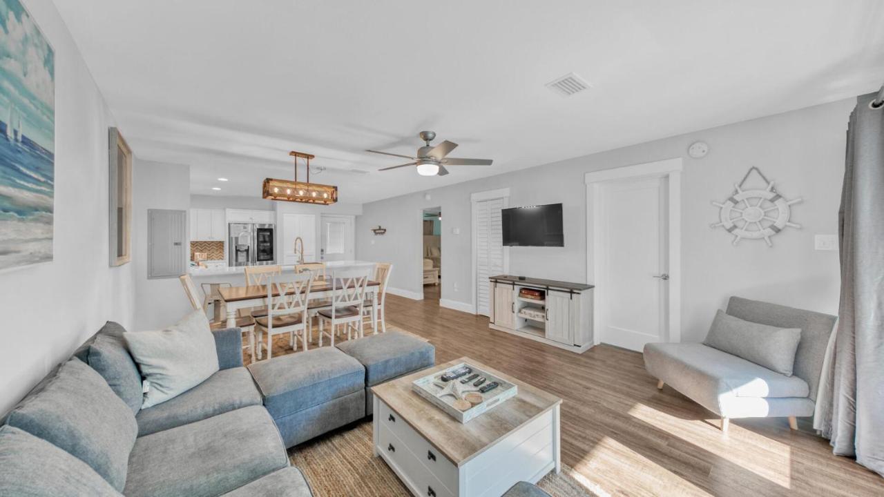 Private Entrance! Pet Friendly! Clm 7a! Holiday home Destin