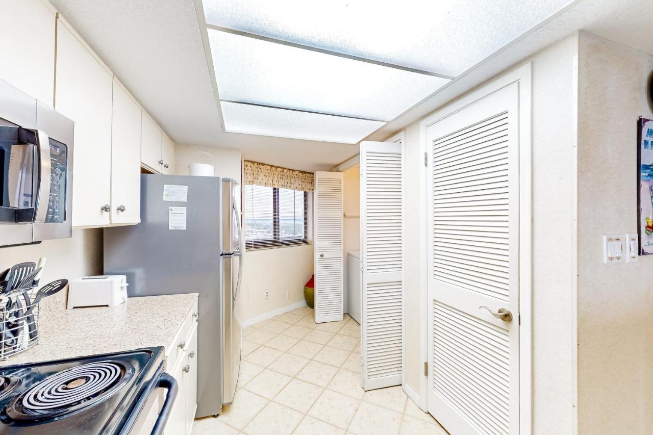 Edgewater 1601 Apartment