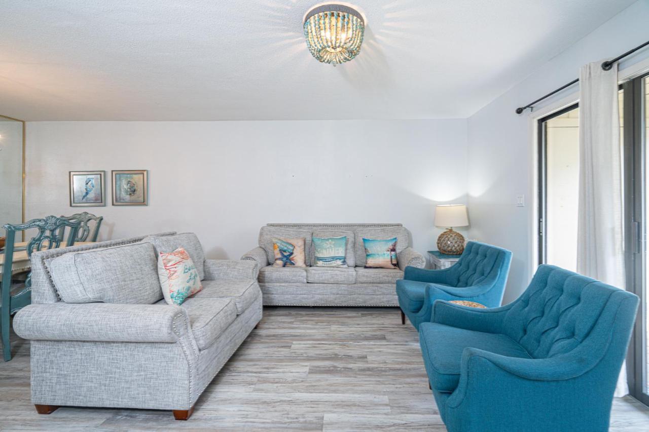 Cozy Oasis 2 Bdrm In