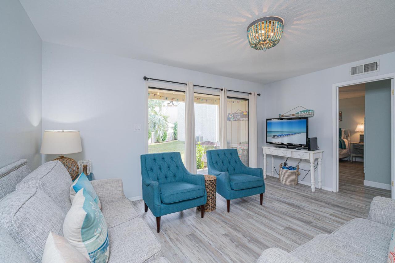 Cozy Oasis 2 Bdrm In Apartment *