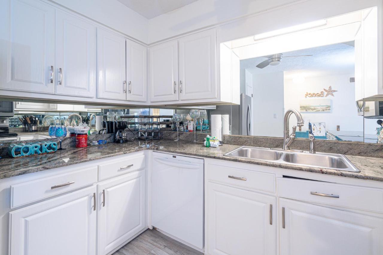 Apartment Cozy Oasis 2 Bdrm In