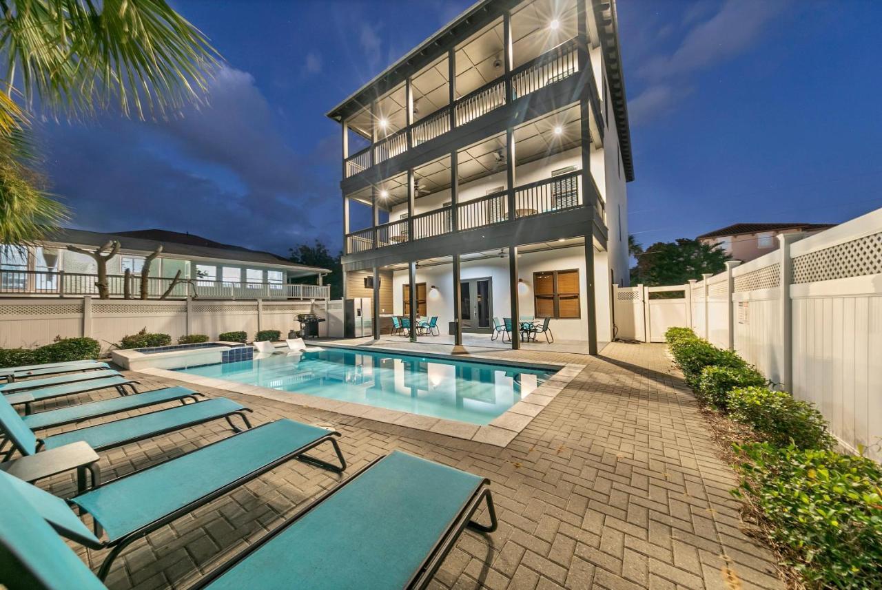 Hollywood & Divine Holiday home Destin