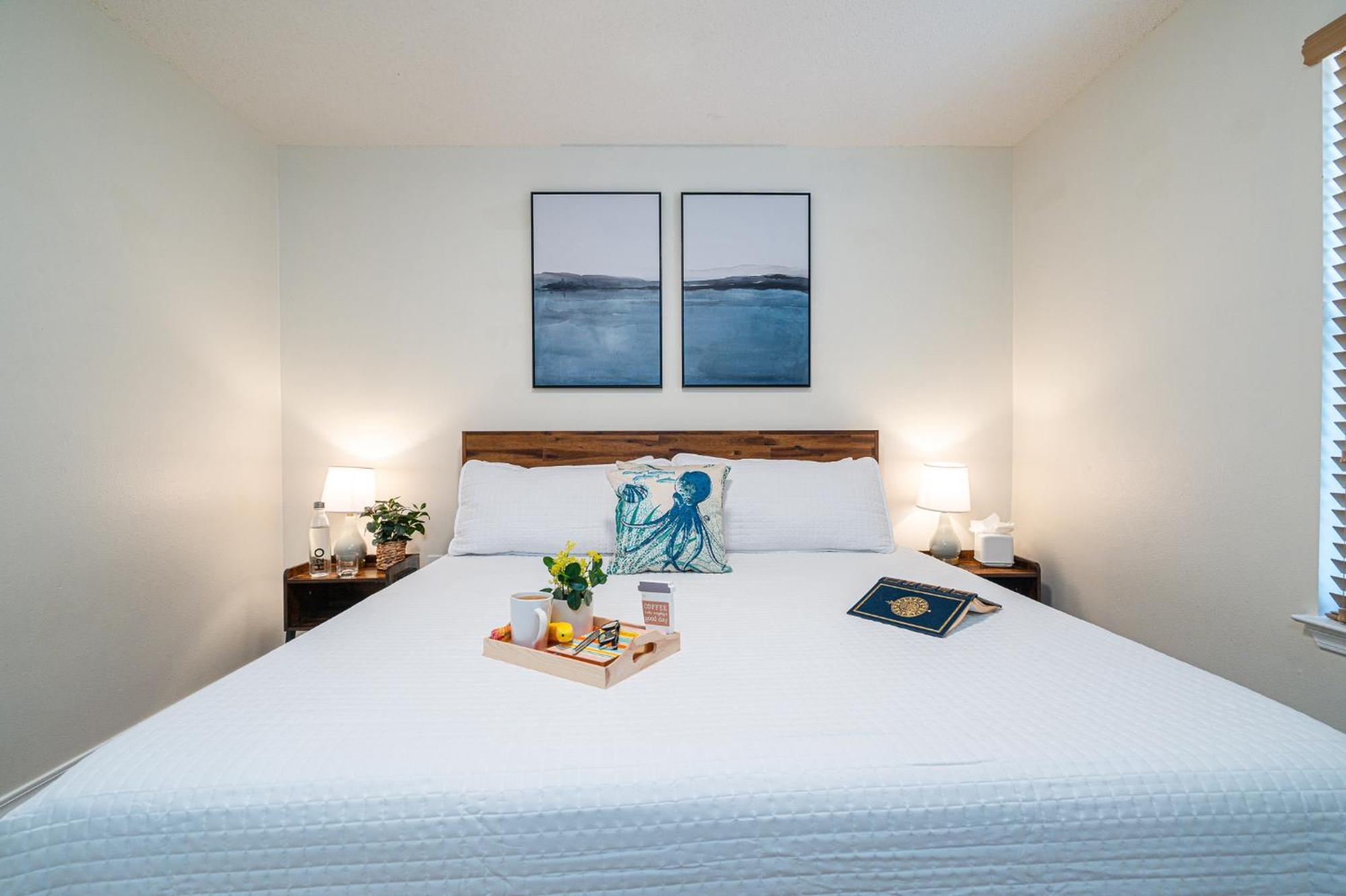Heated Pool And Golf Cart, Walk To Beach! Best Deal! * Destin