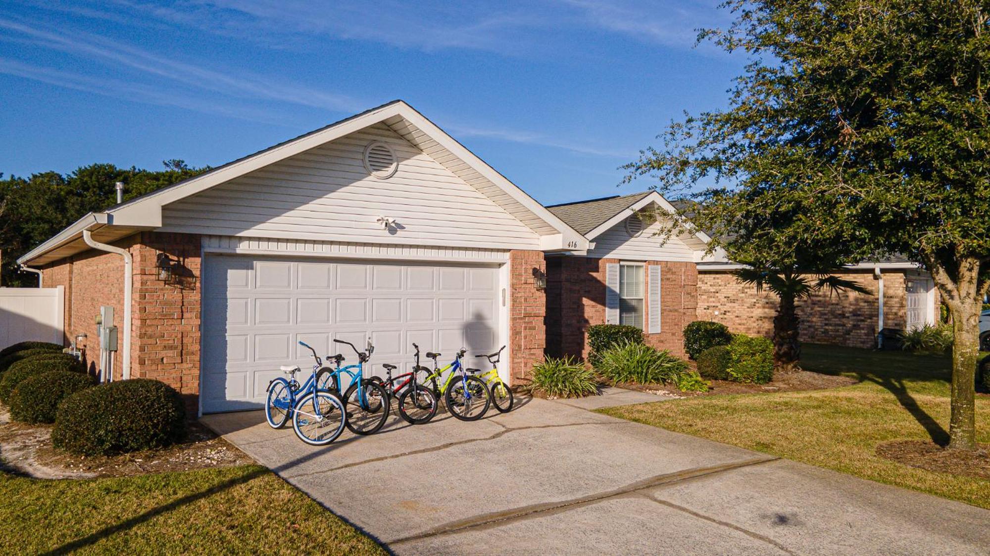Heated Pool And Golf Cart, Walk To Beach! Best Deal!