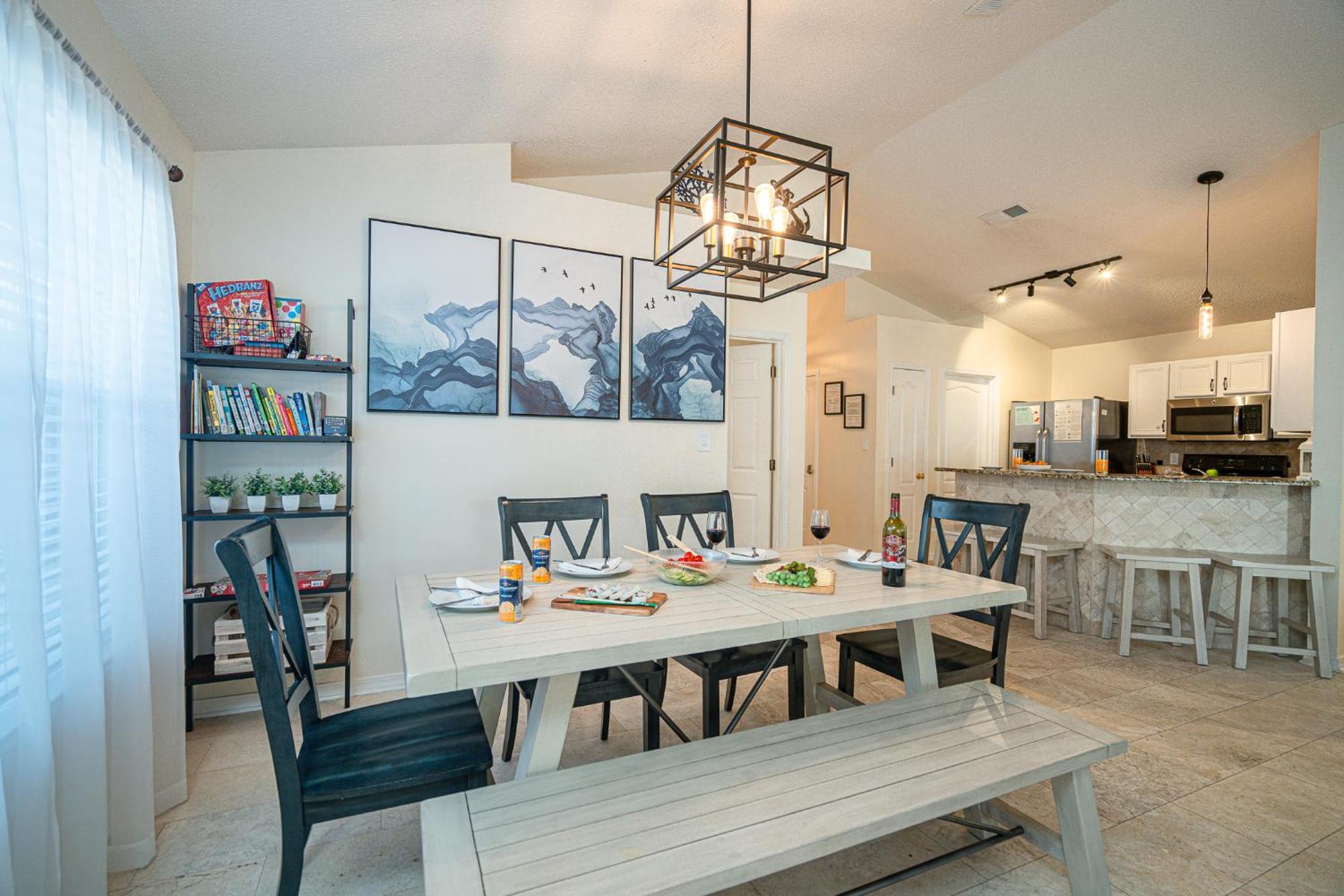 Heated Pool And Golf Cart, Walk To Beach! Best Deal! *