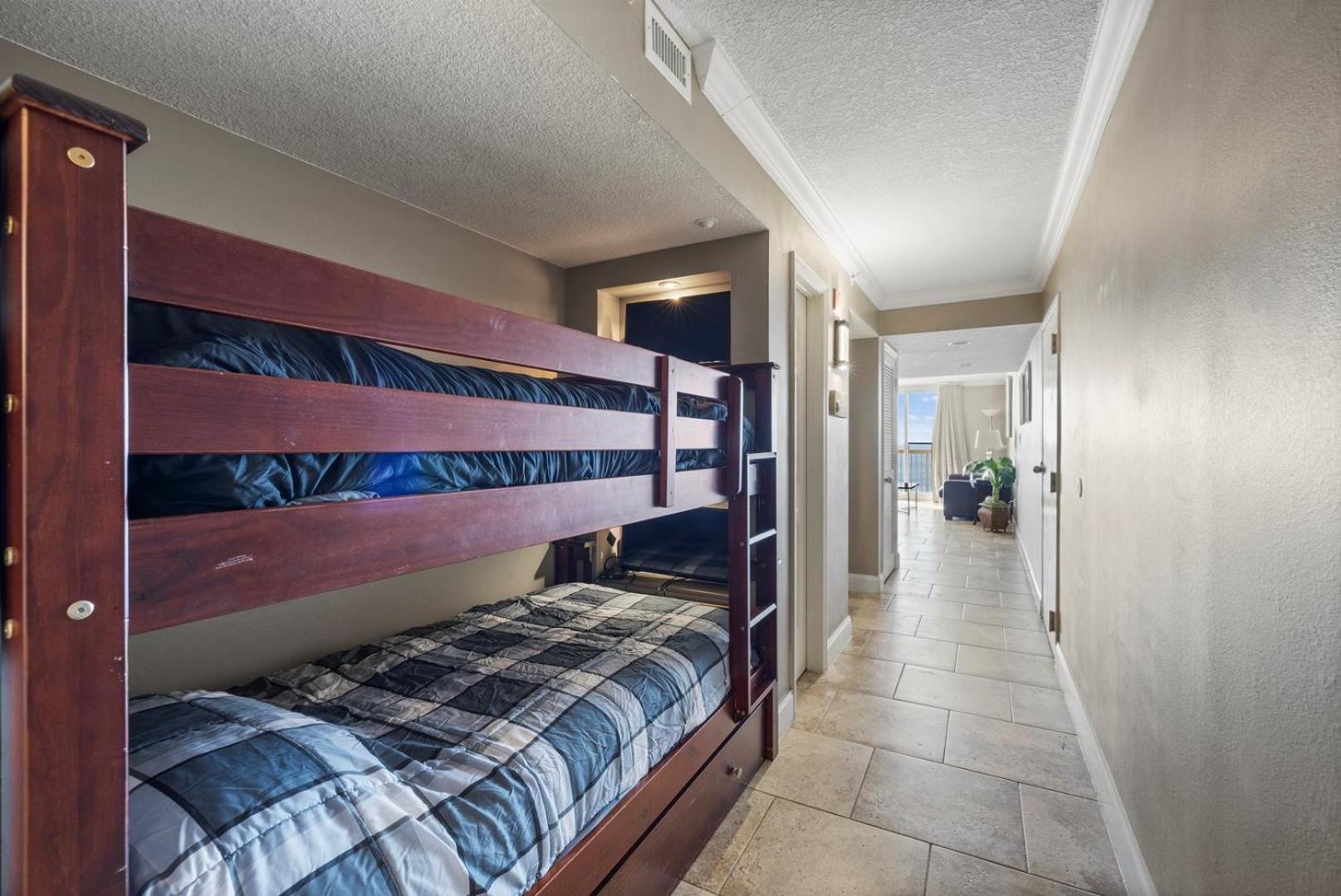 Pelican 1709 * Destin