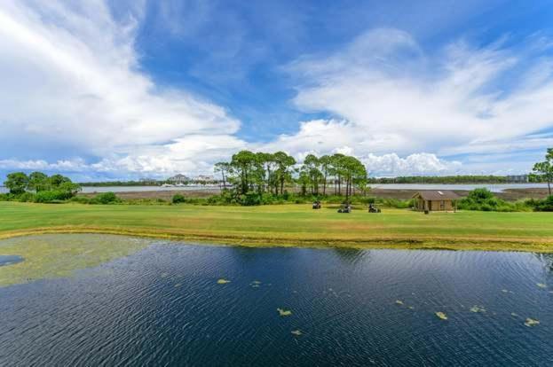 Harbour Point 810 *