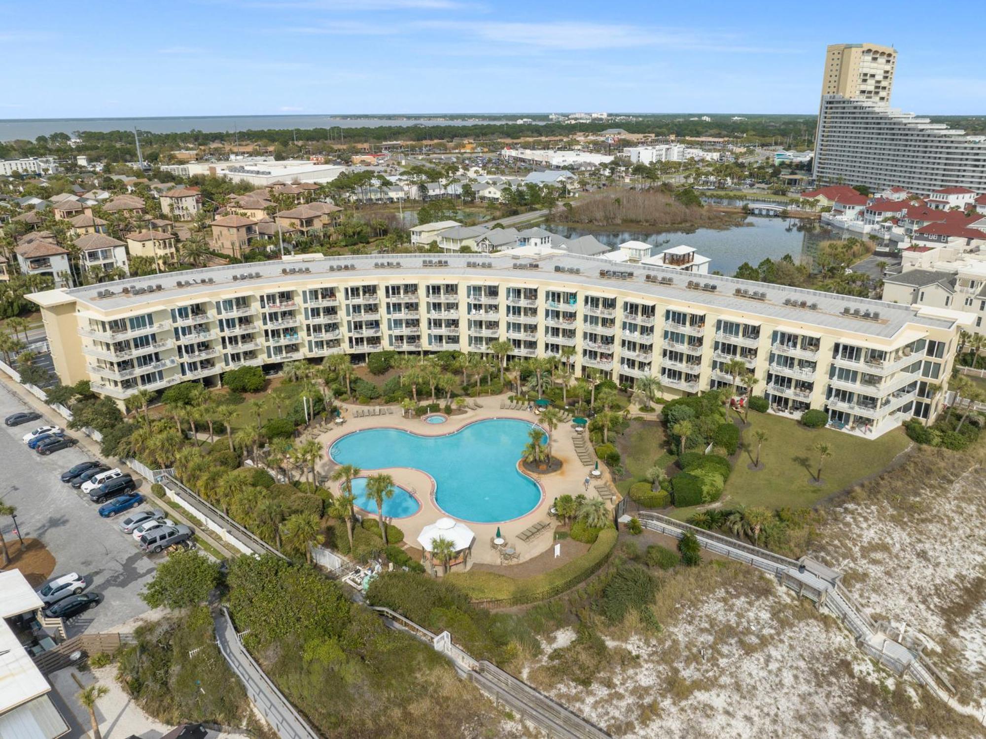 Fun In The Sun! Crescent At Miramar - Gulf Front+beach Chairs Holiday home Destin