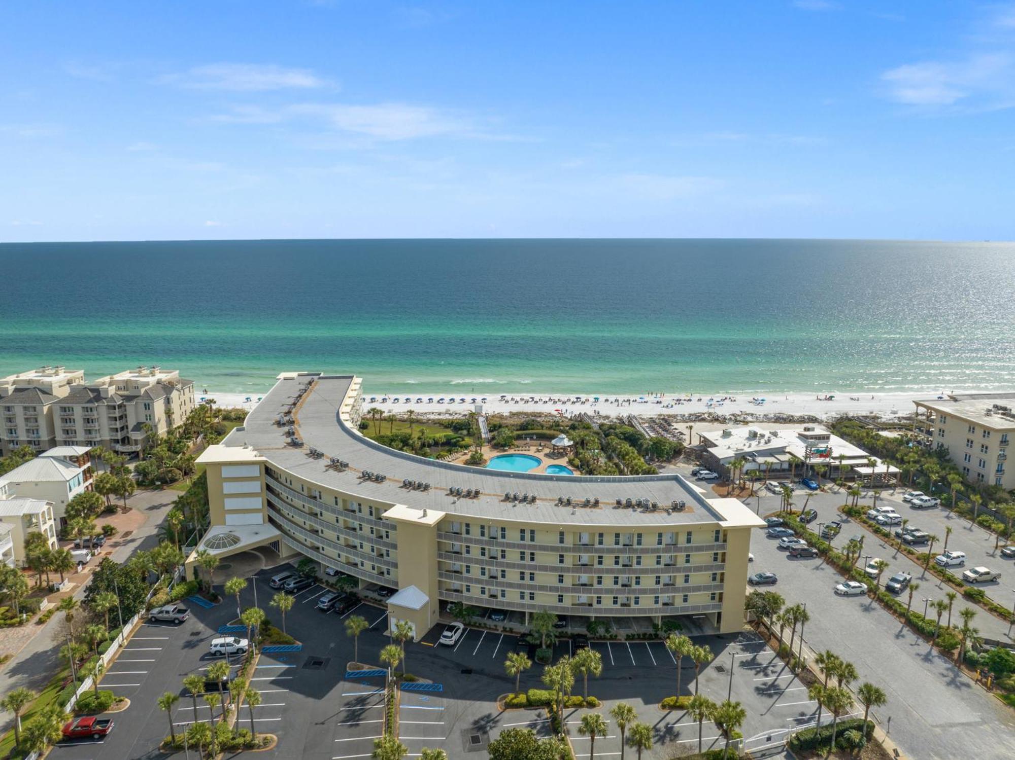 Fun In The Sun! Crescent At Miramar - Gulf Front+beach Chairs * Destin