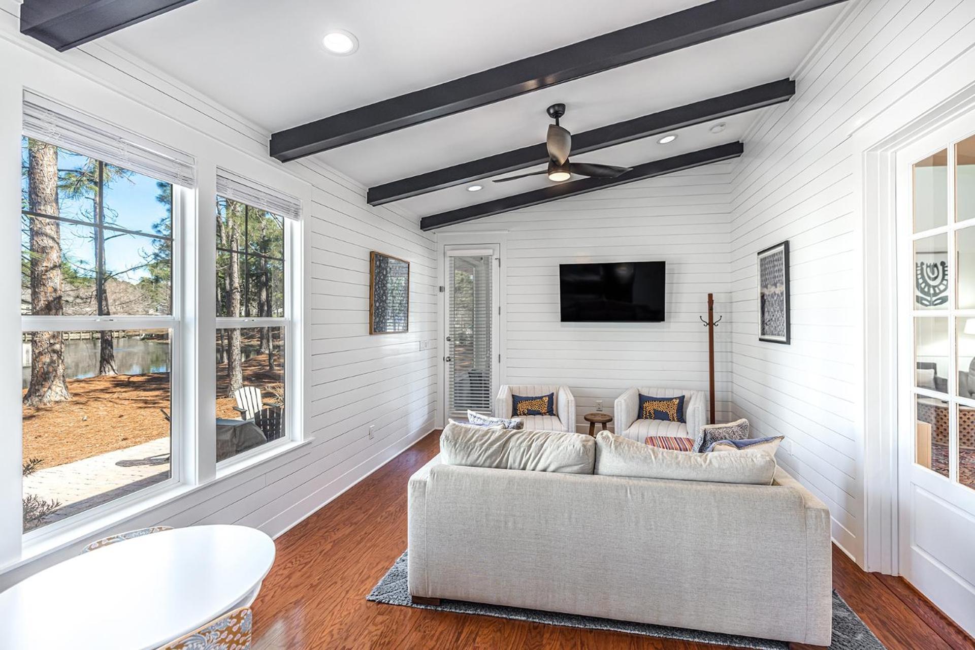1299 Laurel Grove Holiday home *