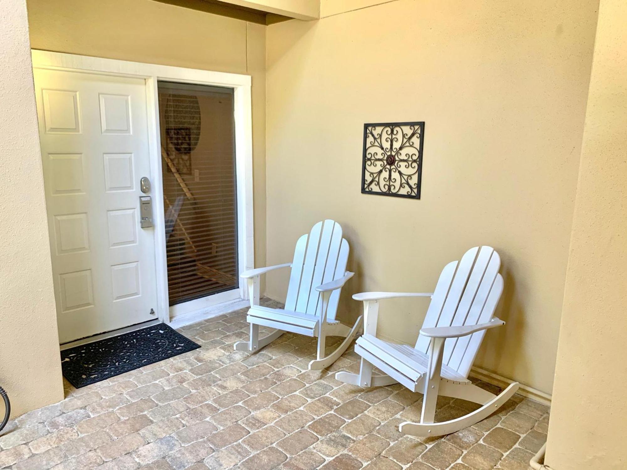 5128 Beachwalk