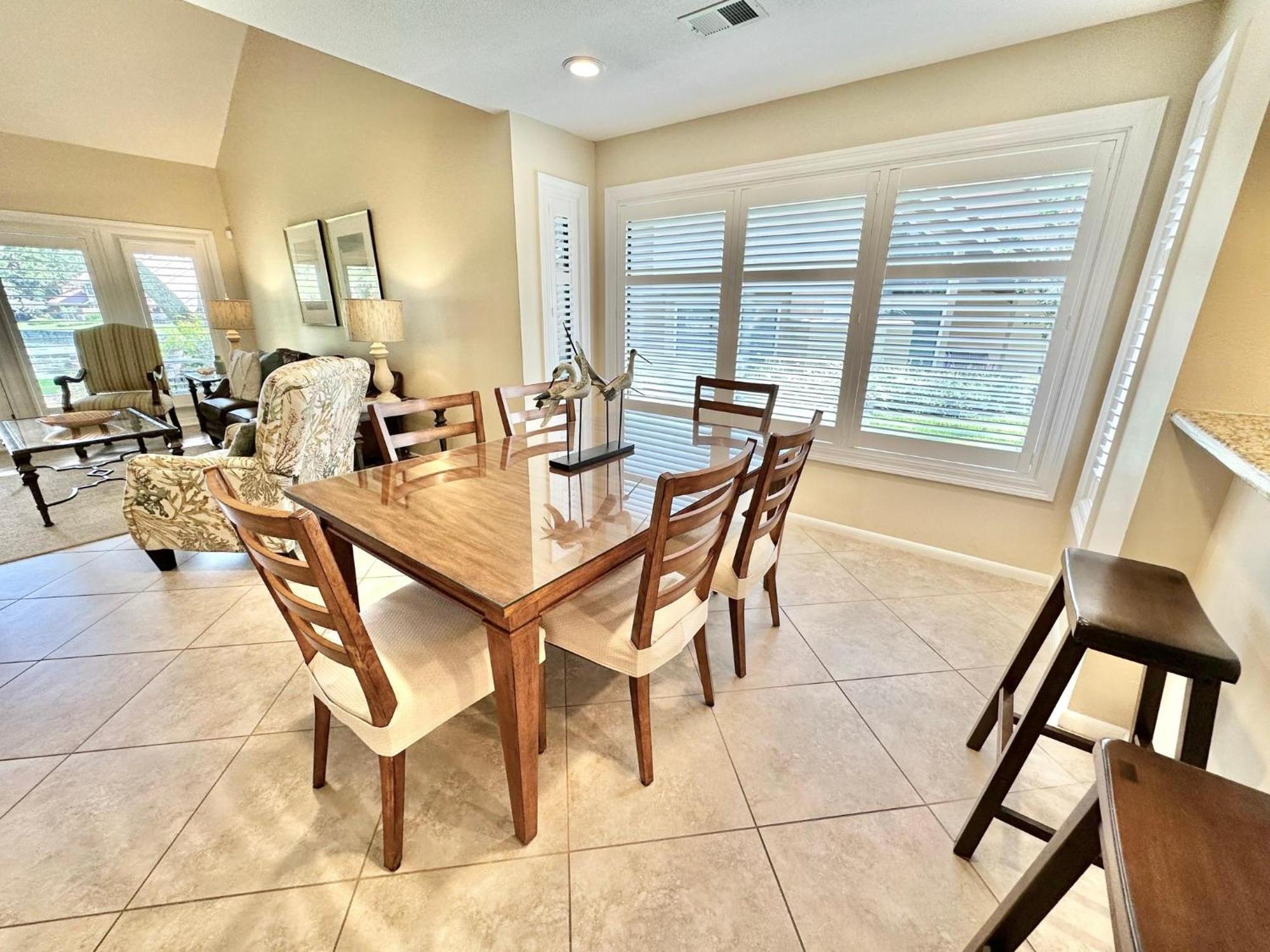 5073 Beachwalk