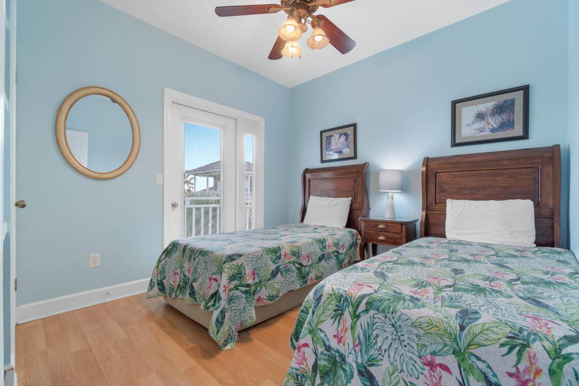 Ocean Dreams Sunsets And Serenity Holiday home