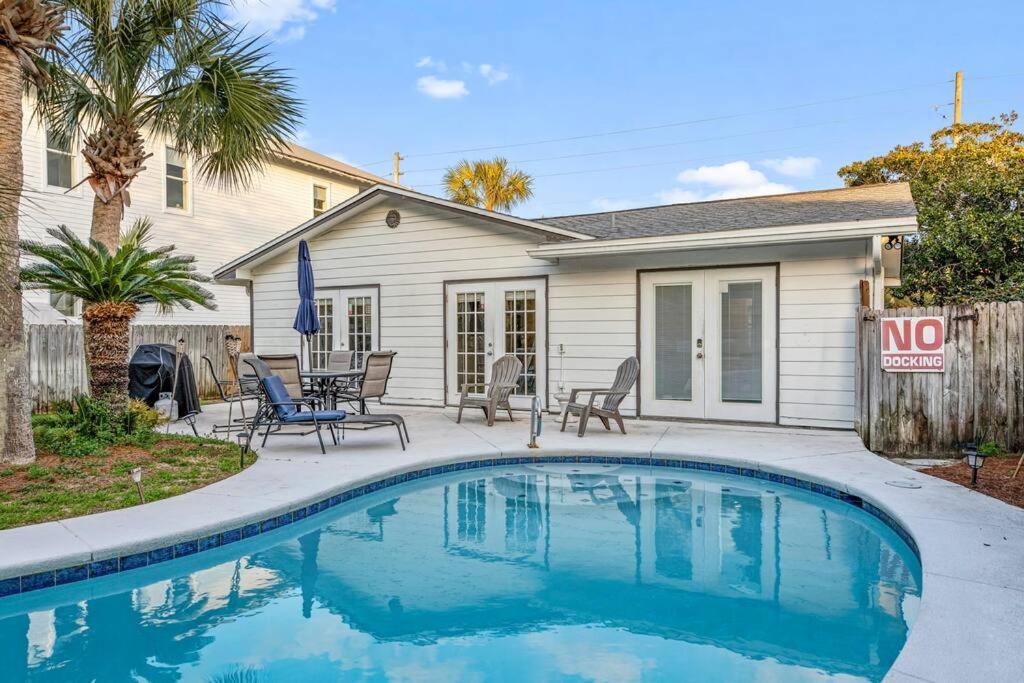 Blue Haven With Pool Holiday home Destin