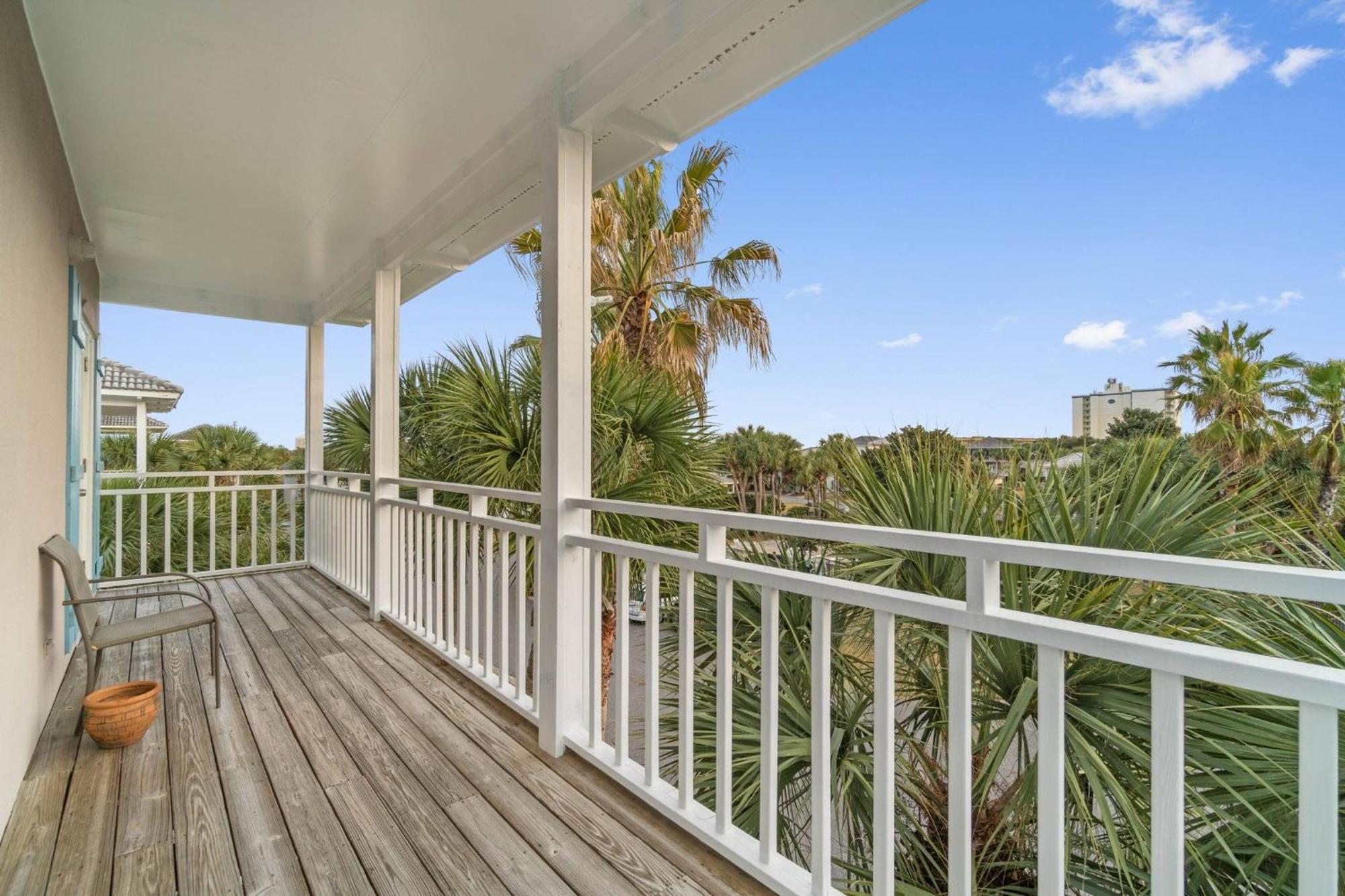 Ocean Dreams Sunsets And Serenity Holiday home *
