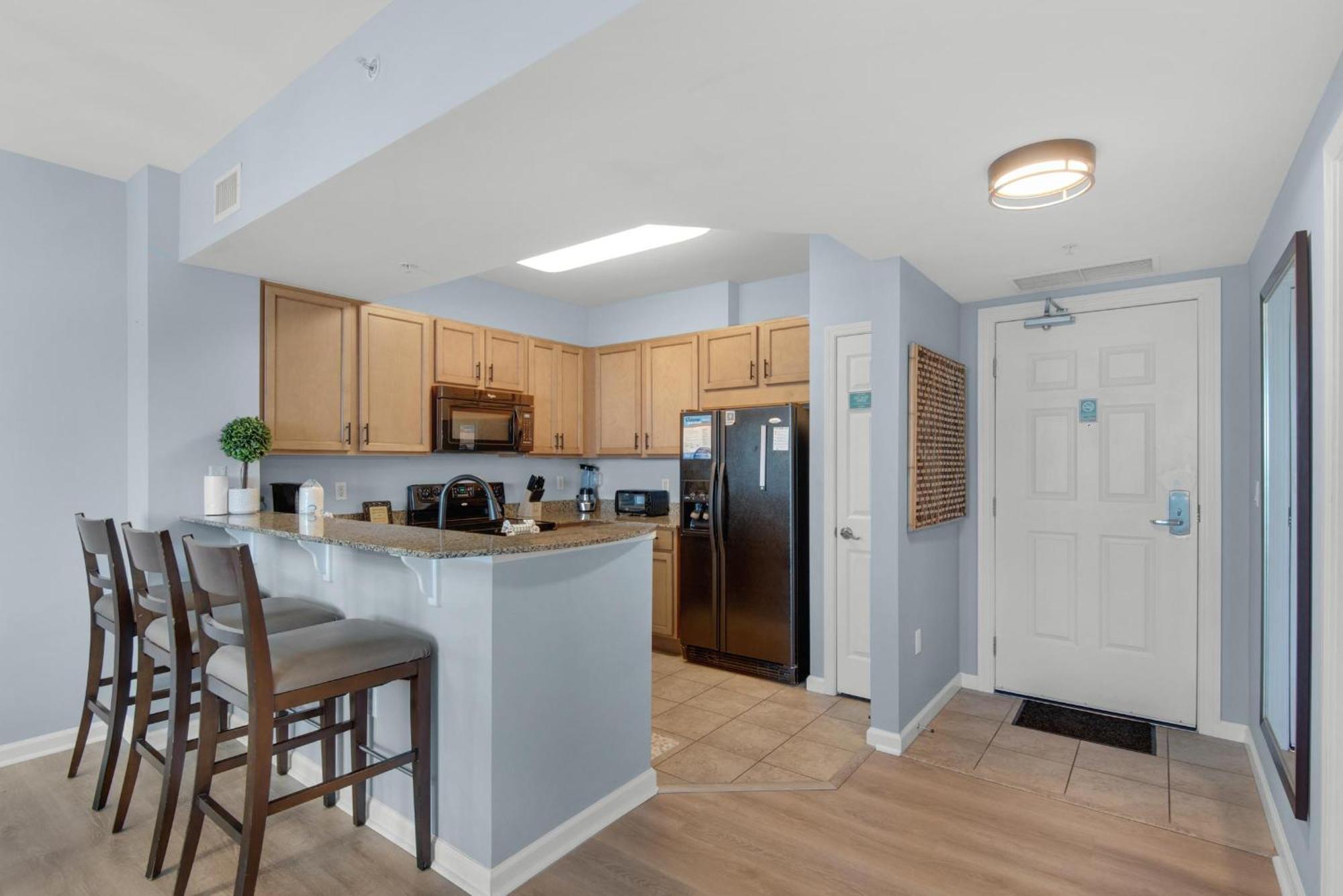 Palms #2606 Jr. 2br