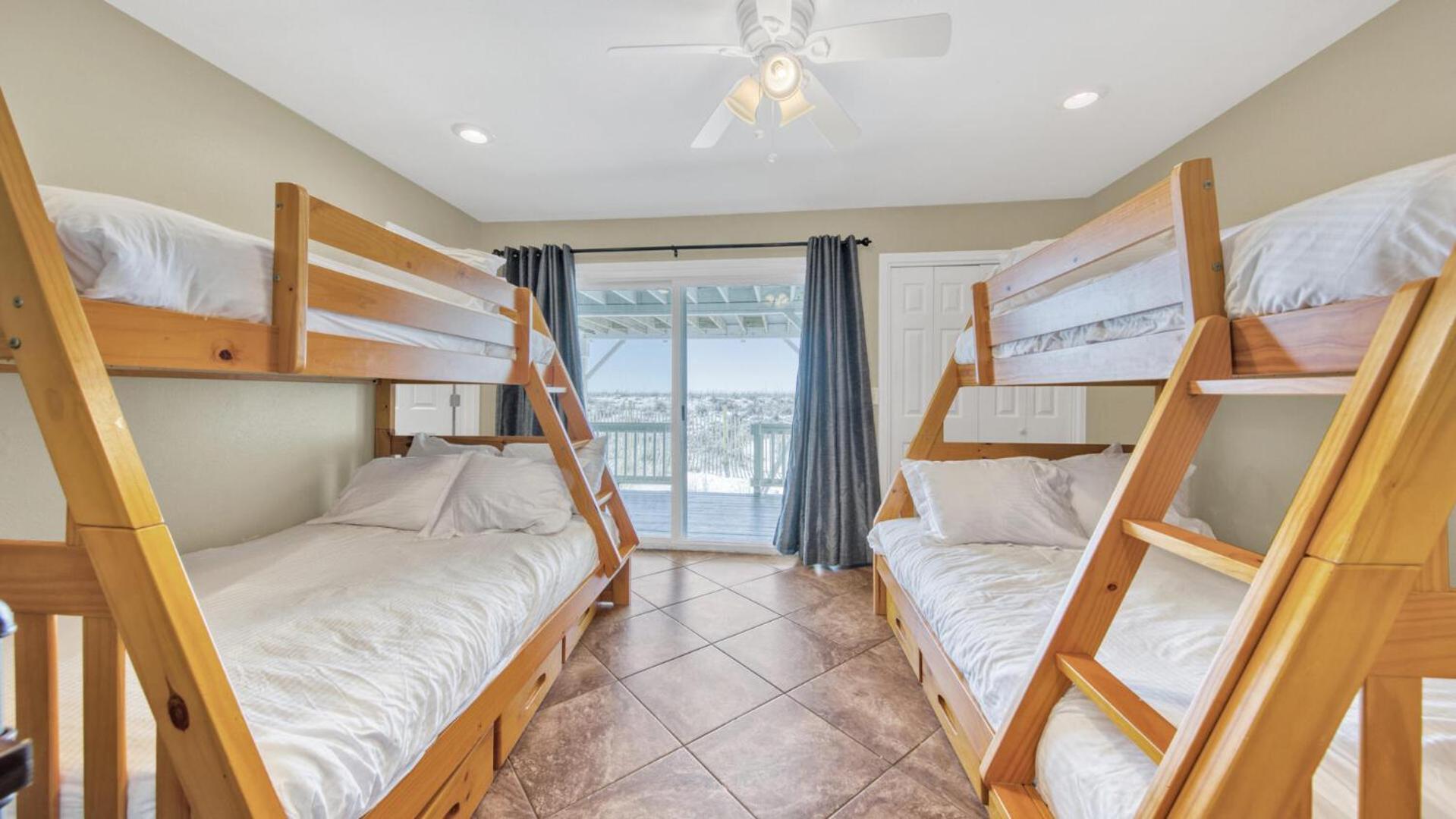 Southbay By The Gulf 124 A Beach Front 3 Bedroom Townhome In Holiday home *