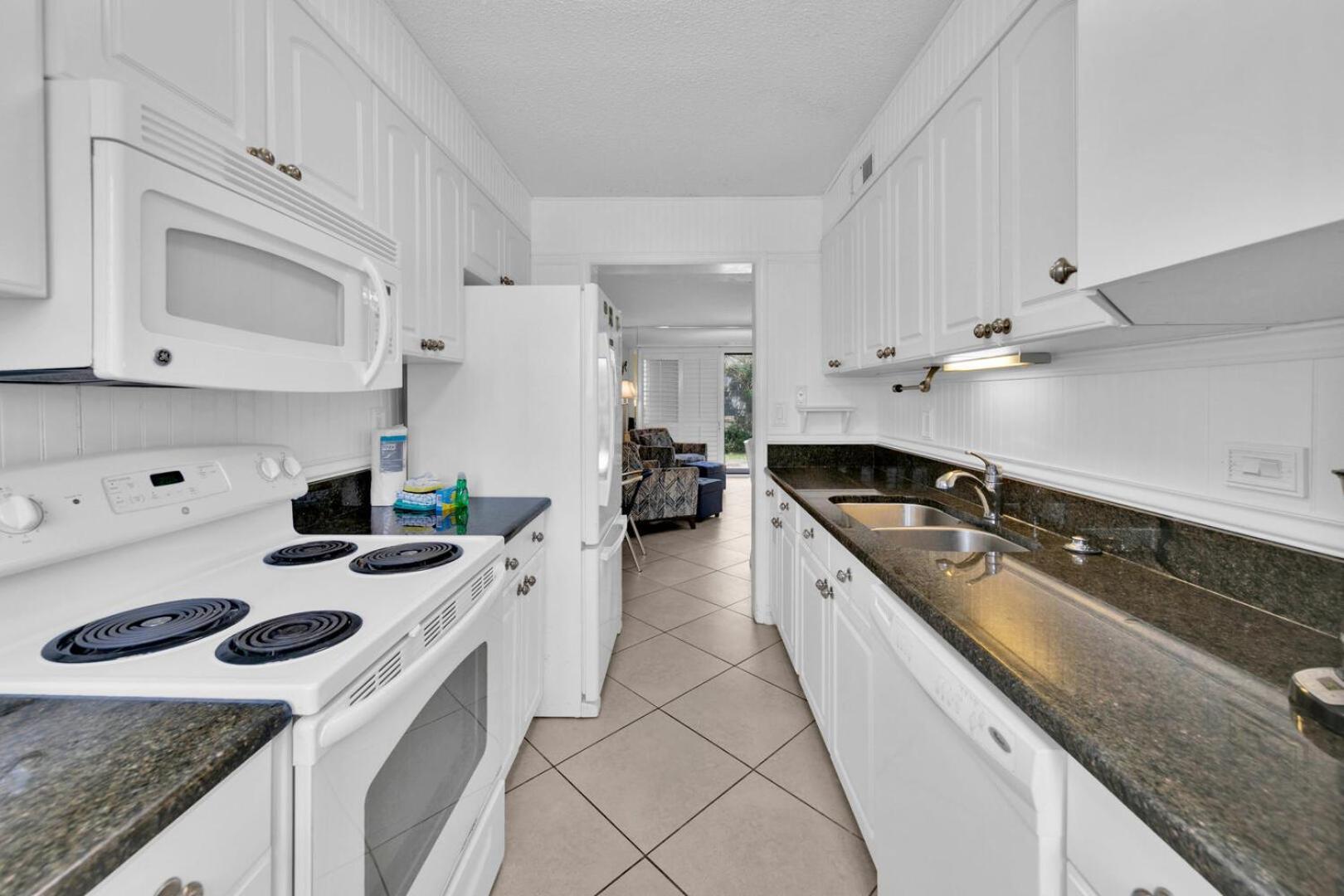 Southbay By The Gulf 99 An Updated Townhome 50 Yards From 3 Bedroom Sleeps 6