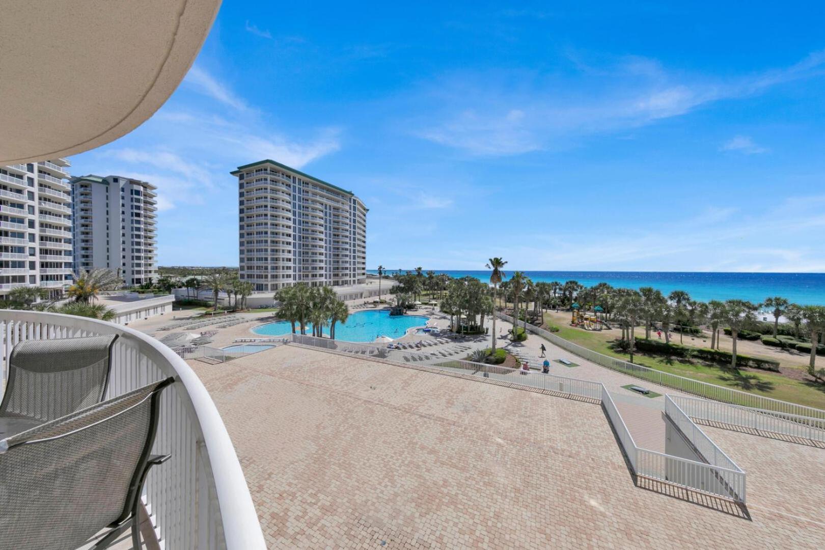 St Maarten 402 A Luxury Beachfront 3 Bedroom Elevator Opens Into Unit Holiday home