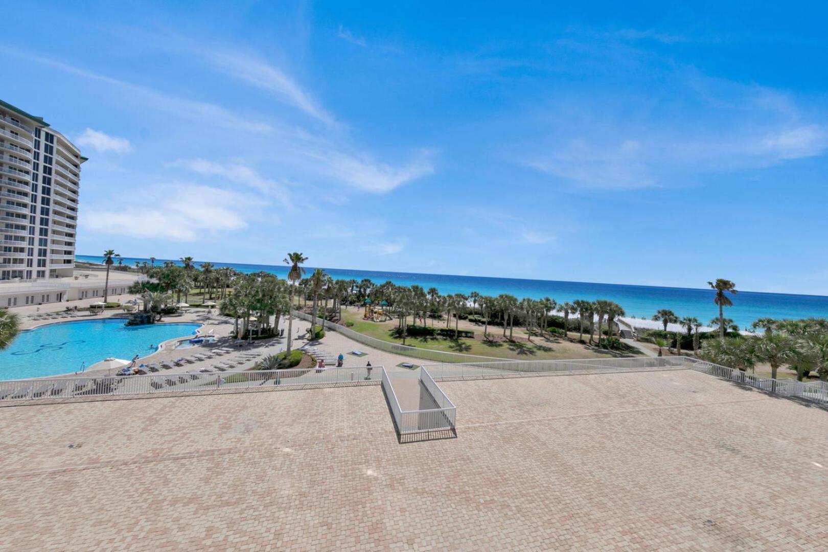 St Maarten 402 A Luxury Beachfront 3 Bedroom Elevator Opens Into Unit *
