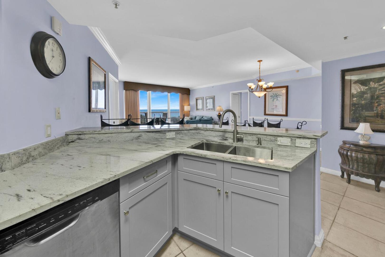 St Maarten 402 A Luxury Beachfront 3 Bedroom Elevator Opens Into Unit * Destin