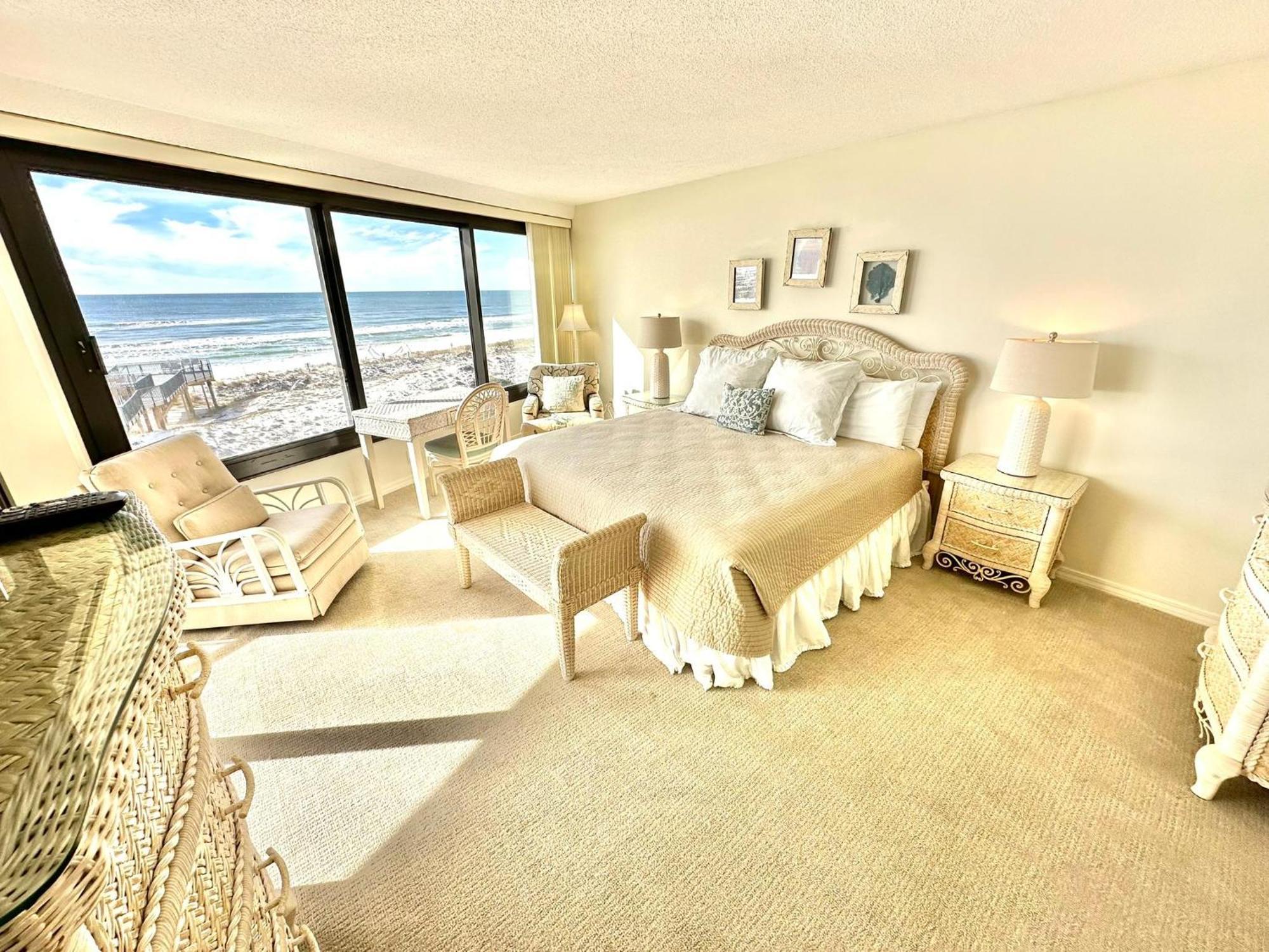 4045 Beachside One *