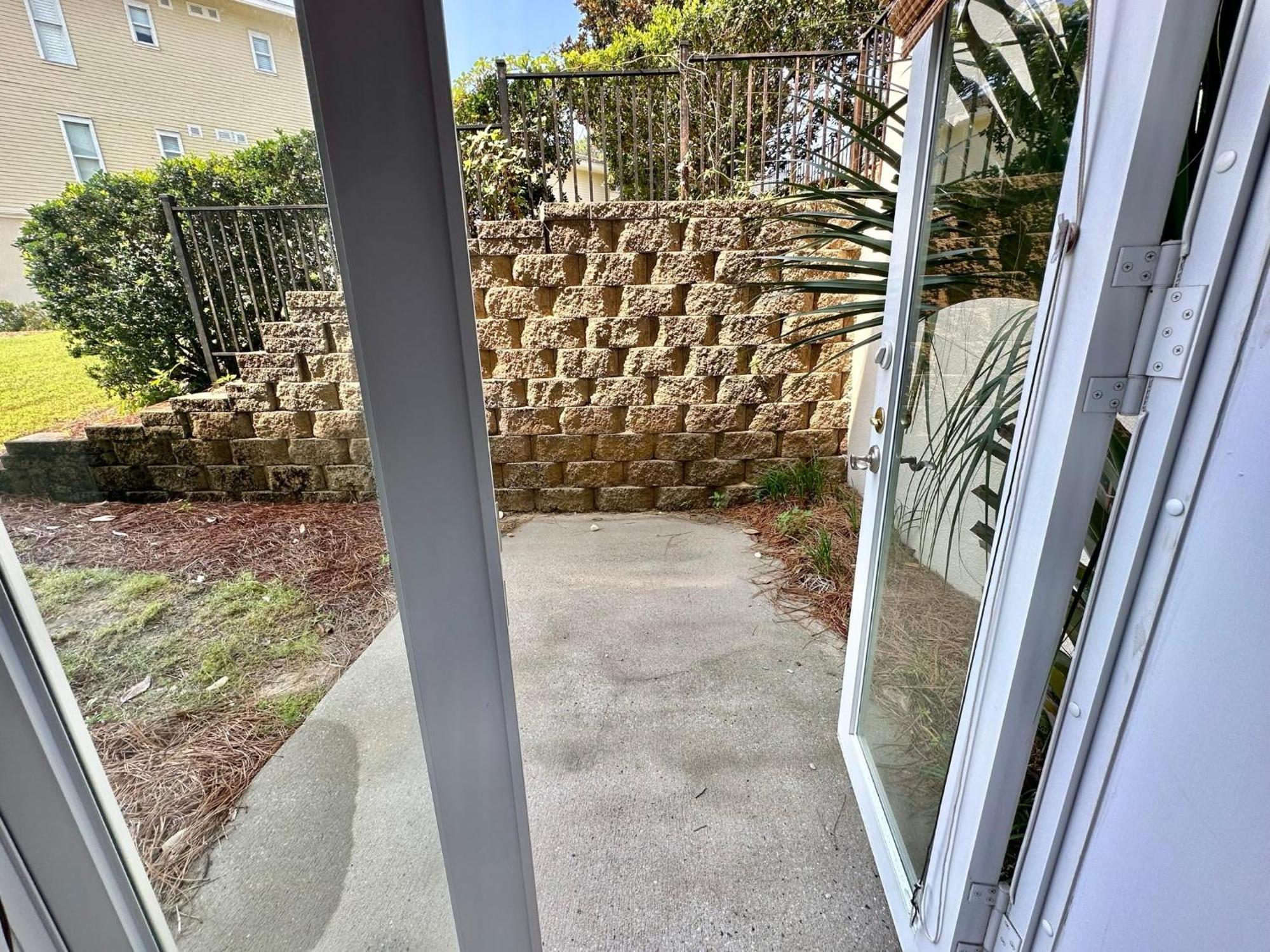 5382 Pine Ridge