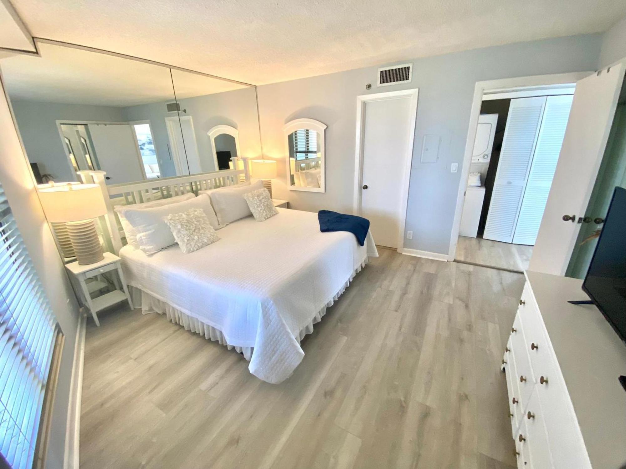 Holiday home 4266 Beachside Two
