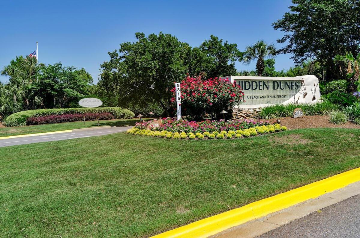 Hidden Dunes 32 *