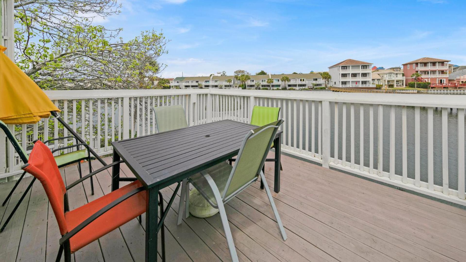 Southbay 60 Front Townhome Short Walk To Private *