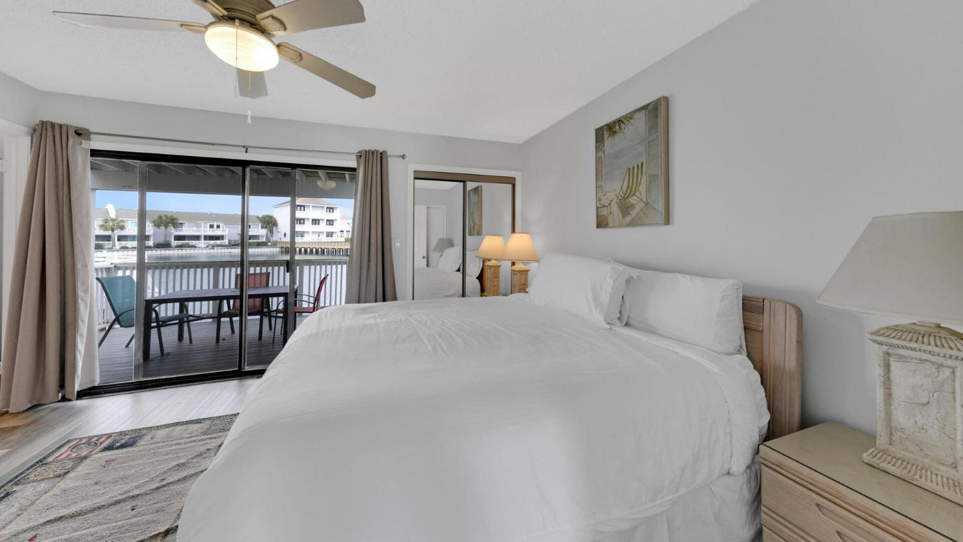 Southbay 60 Front Townhome Short Walk To Private *