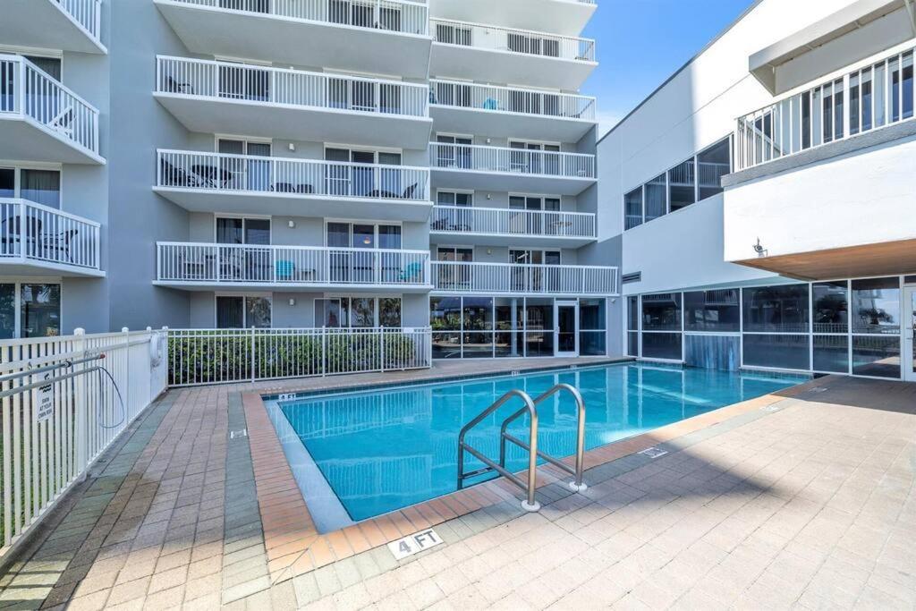 Terrace At Pelican 606 Three Little Fish Apartment
