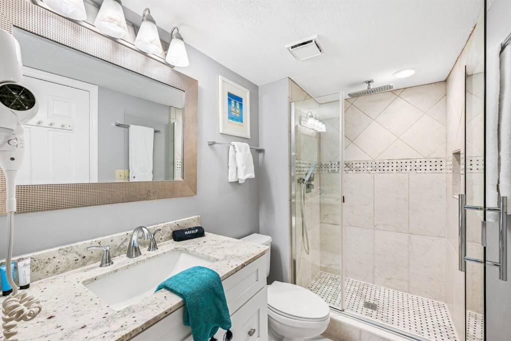 Pelican 215 Blessing Apartment Destin