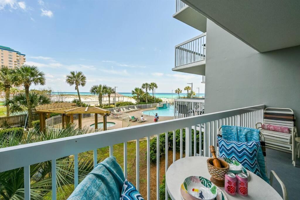 Pelican 215 Blessing * Destin