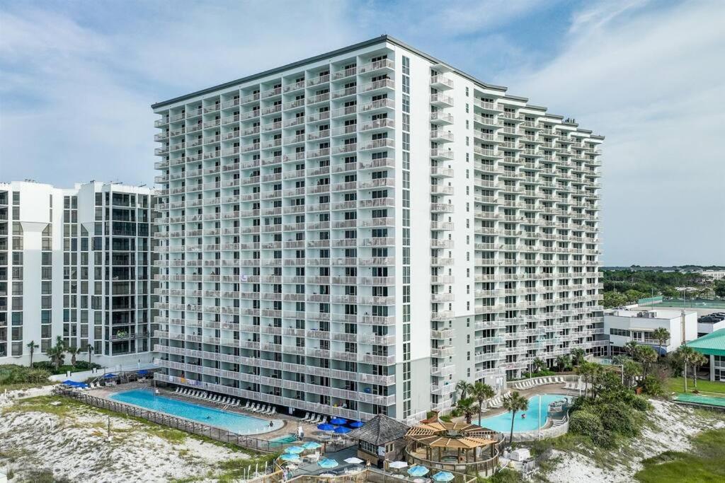 Pelican 102 Daze Apartment *