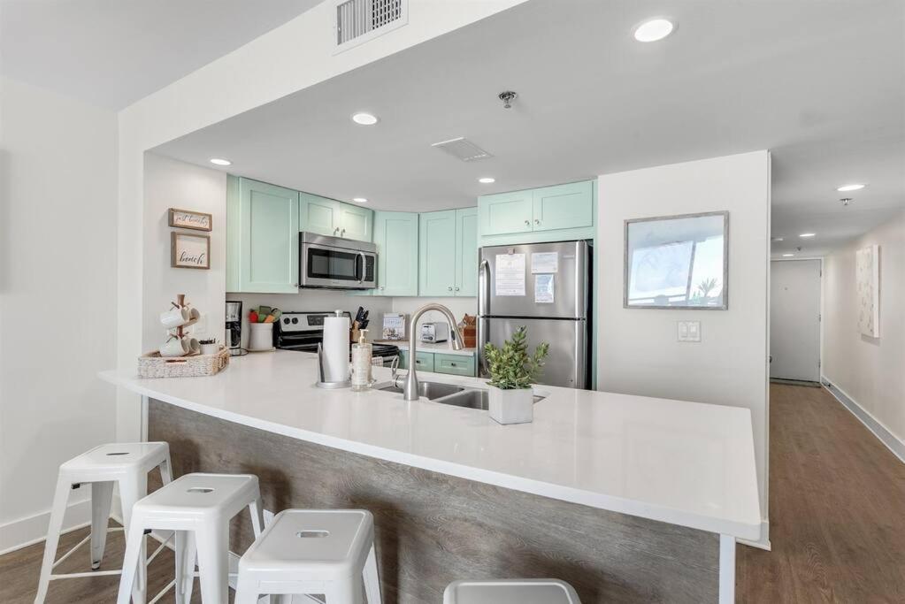 Sundestin 502 Latitude Adjustment Apartment