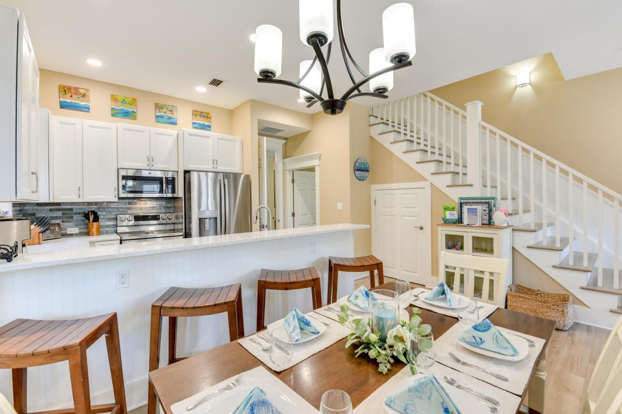 Holiday home Bright And Modern Townhome Steps To Miramar Beach! *