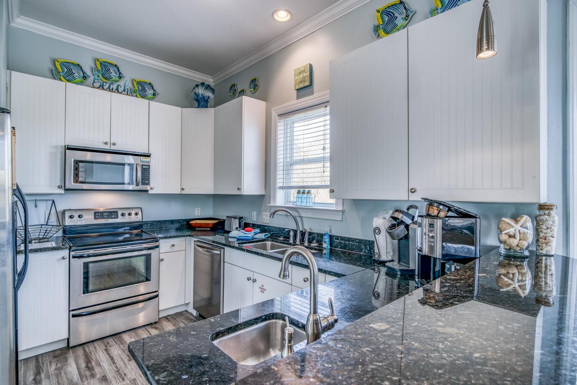 Holiday home Doctor's Orders 2 Short Walk To Private Deeded Sleeps 14 Destin