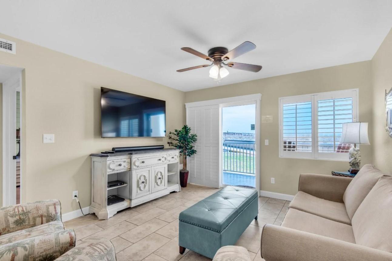 Surf And Racquet Unit 101 Holiday home Destin
