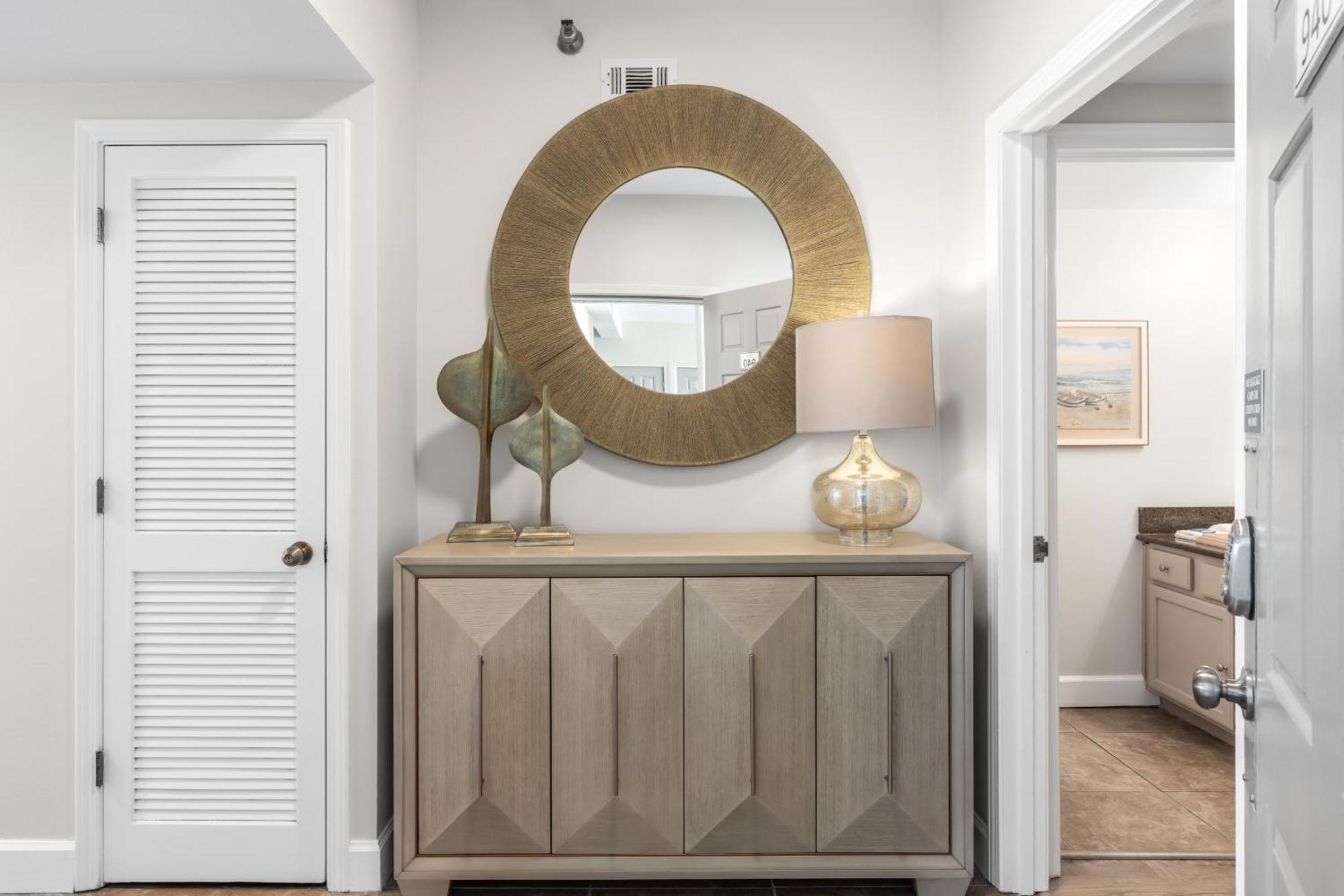 Jade East Towers 0940 By Newman-dailey Holiday home