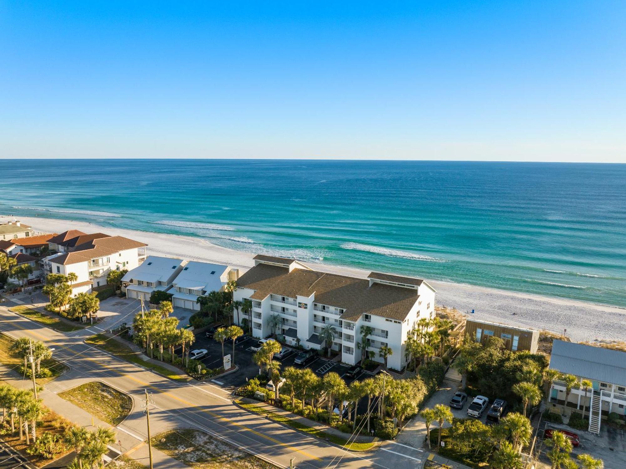 Club By Panhandle Getaways Destin
